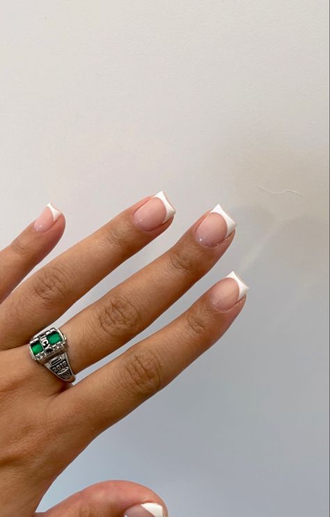 Squared French Tip Acrylic Nails Short, White French Tip Overlay, Shirt Acrylic Nails French Tip, Simple Pretty Short Nails, Small Short Square Nails, White French Tip Square Nails Short, French Nail Square Short, Acrylic Overlay Nails French Tip, Super Short French Tip Acrylic Nails