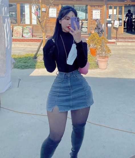 Thick Body Outfits Dresses, Slim Thick Outfit Aesthetic, Slim Thick Body Reference Aesthetic, Slim Thick Body Reference Petite, Aesthetic Dress, Aesthetic Grunge Outfit, Swag Girl Style, Seductive Clothes, Curvy Women Jeans