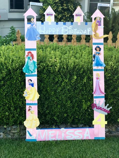 Disney Princess Birthday Giveaways, Cinderella Picture Frame, Disney Princess Photo Frame, Princess Birthday Ideas Decor, Princess Party Balloon Arch, Disney Princess Birthday Party Decorations Diy, 5th Birthday Princess Party, Disney Princess Birthday Party Ideas Decoration, Princess 4th Birthday Party Ideas