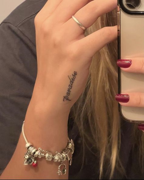 Hand And Finger Tattoos, Pretty Hand Tattoos, Writing Tattoos, Petite Tattoos, Hand Tattoos For Women, Wrist Tattoos For Women, Small Hand Tattoos, Classy Tattoos, Discreet Tattoos