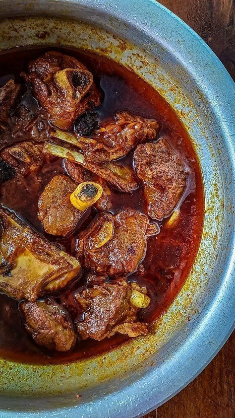 Mutton Curry Photography, Mutton Fry, Mutton Recipe, Black Cardamom, Rasam Recipe, Mutton Curry, Whole Spices, Mutton Recipes, Red Chilli Powder