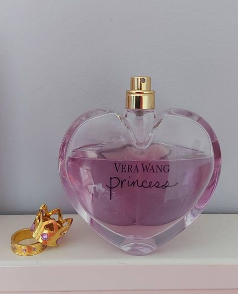 Vera Wang Princess Perfume Vera Wang Princess Perfume Aesthetic, Princess Vera Wang Perfume, Princess Vera Wang, Vera Wang Princess Perfume, Vera Wang Perfume, Princess Perfume, Vera Wang Princess, Perfume Stand, Koleksi Parfum