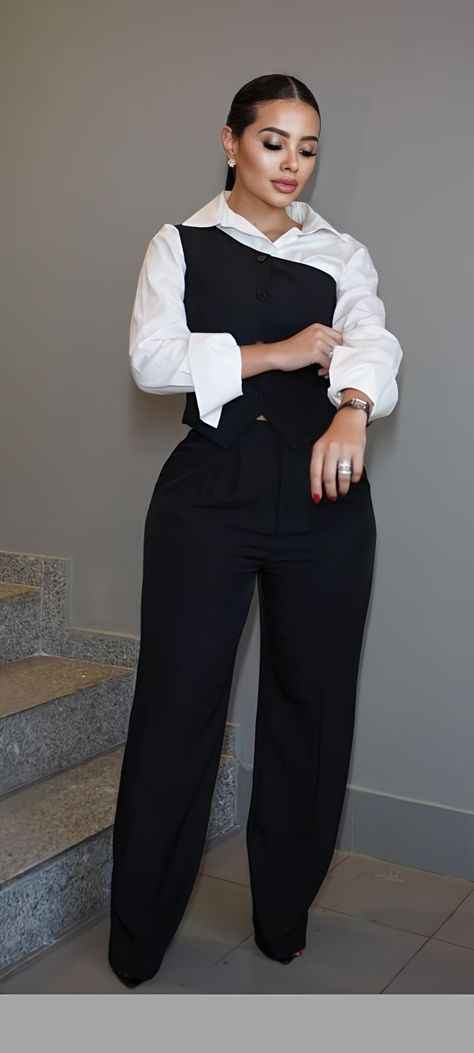 All White Professional Outfit, Graceful Outfits Women, Stylish Corporate Fashion, Chic Teacher Outfits Winter, Pretty Preppy Aesthetic, Black Women Business Attire Professional, Bold Outfits For Women Classy, Modest Black And White Outfit, Sleek Fashion Classy