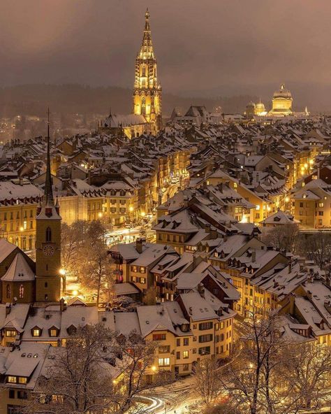 Switzerland Christmas, Bern Switzerland, World Most Beautiful Place, Europe Aesthetic, Europe Winter, Switzerland Travel, Destination Voyage, Wonderful Picture, World Cities