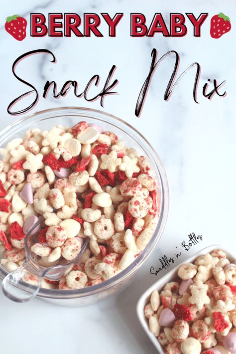 Baby Snack Mix Recipe Baby Chex Mix Strawberry, Baby Trail Mix Strawberry, Cheerio Mix Recipes, Toddler Chex Mix Snacks Ideas, Toddler Valentine Snacks, Baby Snack Mix Ideas, Baby Trail Mix Snacks Ideas, Toddler Trail Mix Ideas Healthy, Baby Trail Mix Ideas