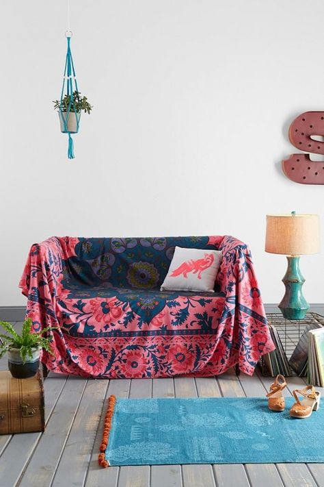 tapestry dorm decoration | Tapestry Decorating Ideas | Feng Shui Design | Urban Outfitters | The ... Boho Couches, Feng Shui Design, Chic Sofa, Hippie Decor, Couch Set, Bohemian Interior, Couch Covers, A Living Room, Bohemian Home