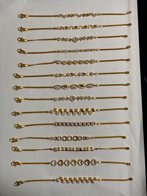 Braslets Designs Gold, Gold Ornaments For Women, Bracelets Gold Simple For Women Indian, Golden Chain Designs For Women, Bangle Models, Insta Video, Hand Bracelets, Study Biology, Glamour Jewelry