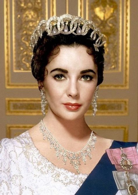 Elizabeth Taylor Edward Wilding, Most Expensive Jewelry, Elizabeth Taylor Jewelry, Ann Sothern, Mike Todd, Violet Eyes, Swinging Sixties, Actrices Hollywood, Expensive Jewelry