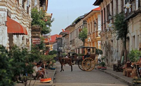 Vigan Philippines, Philippine Architecture, Filipino Architecture, Philippines Cities, New Seven Wonders, Spanish Culture, Spanish Architecture, Vigan, Colonial Architecture