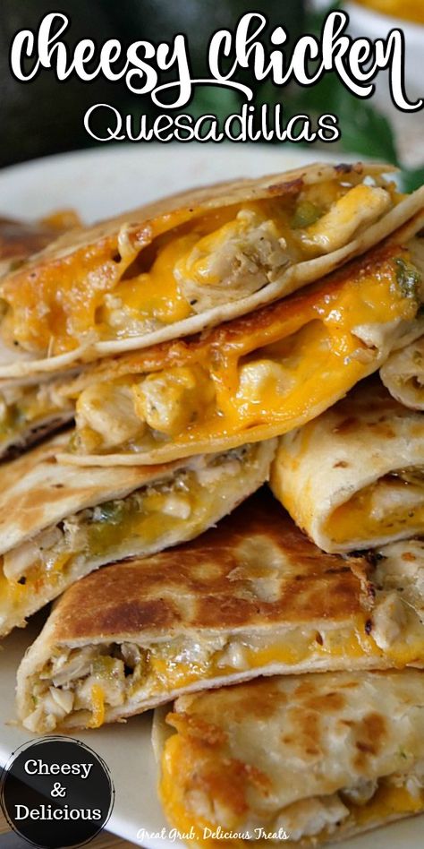 Cheesy Chicken Quesadillas are packed with hearty, deliciously seasoned chicken breast that is diced up, two types of shredded cheese, cheddar and Jack, onions and bell peppers then fried to perfection. Quesideas Quesadilla Recipes, Cheesy Chicken Quesadillas Easy, Dinner Ideas With Diced Chicken, Chicken And Cheese Quesadilla Recipe, How To Cook Diced Chicken, Cassadilla Chicken, Leftover Fried Chicken Ideas, Fried Chicken Quesadilla, Recipes For Diced Chicken