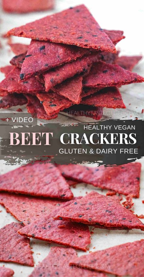 Beet crackers with seeds and veggies. These beetroot and seed crackers make delicious veggie crackers, they are naturally gluten free and vegan. Make beetroot crackers with steamed vegetables in the dough and then roll it out cut and bake! #beetrootcrackers #beetcrackers #veggiecrackers #vegetablecrackers Flax Seed Recipes Snacks, Beet Pulp Recipes, Gluten Free Savory Snacks, Beet Crackers, Beet Puree, Veggie Crackers, Kids School Lunch, Resep Vegan, Healthy Low Calorie Snacks