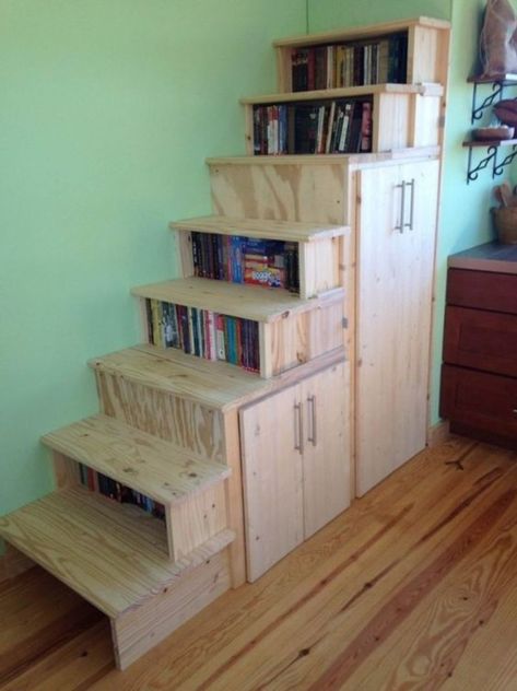 Tiny House Stairs Storage, تحت الدرج, Koti Diy, Tiny House Stairs, Tiny House Storage, Loft Stairs, Simply Home, Tiny House Layout, Building A Tiny House