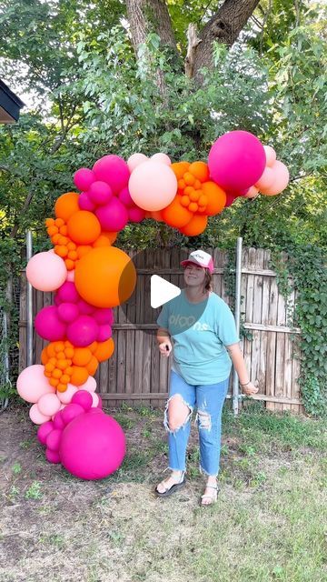 Bloons - 📍OKC Balloons | Balloon Tutorials on Instagram: "⬇️full supply list + tutorial is available on our site. Comment “base” to get it straight to your inbox 

YALL- this free-standing balloon garland base cost under $20 to make and will last you yearssssss. 

whether you use it JUST for columns, or for full on 1/2 arches- it’s the perfect option if no attachment points are available. (+ it works outside!!!) 

to be a professional business we must be accommodating and be able to assist our clients no matter their space! if you want to level up your business YOU 👏🏻NEED👏🏻 TO OFFER THIS🎈

full linked supply list and step by step instructions on our site. 

🩷Comment “base” and I’ll send it straight to your inbox for you 🤗🩷

🫡balloon biz coach | local balloon arches
📈🚀helping yo How To Decorate A Big Space For A Party, Earth Day Balloon Garland, Diy Balloon Half Arch Stand, Balloon Garland On Stand, Balloon Arch Stand Ideas, Balloons On Poles, Self Standing Balloon Garland, Free Standing Balloons, How To Make A Free Standing Balloon Arch