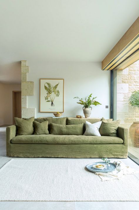 Green Sofa Living Room, Olive Sofa, Green Living Room, Green Couch, Green Sofa, Deep Seat Cushions, Beautiful Sofas, Linen Sofa, Elegant Living