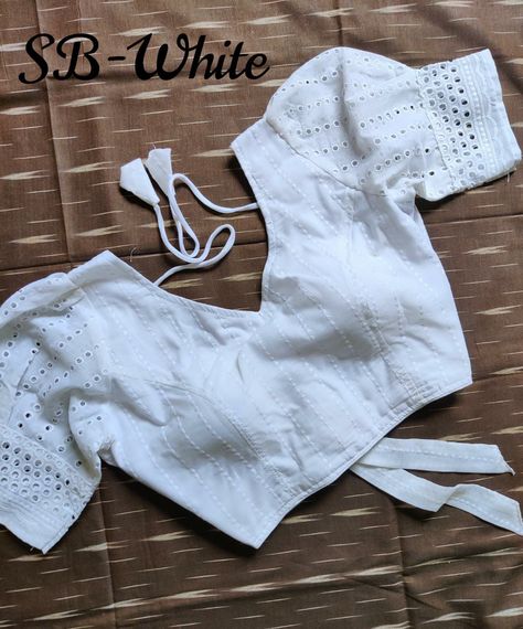 White Puff Sleeve Blouse With Saree, White Colour Blouse Designs Latest, White Blouse Puffy Sleeves, V Neck Puff Sleeve Blouse, White Cotton Blouse Designs, White Blouse Designs Latest, White Colour Blouse Design, White Full Sleeve Blouse, Hakoba Blouse Designs