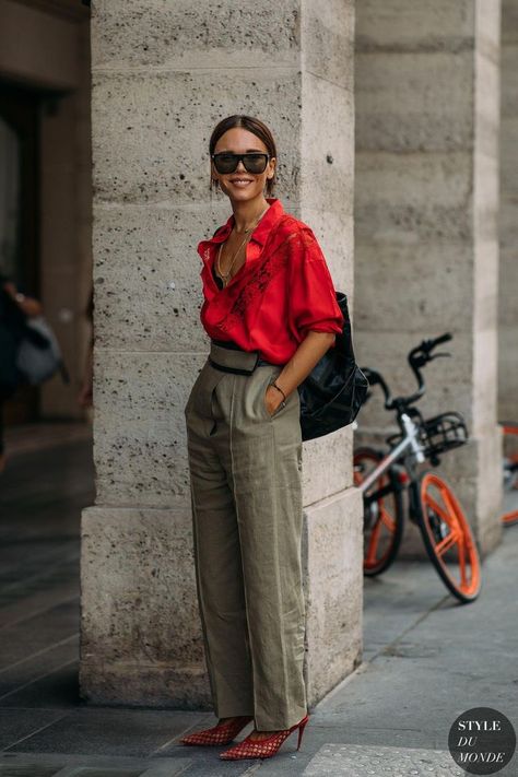 2022 Outfits, Summer Work Outfits, Business Outfit, Street Style Inspiration, Looks Chic, 가을 패션, Red Shirt, Looks Style, Street Chic