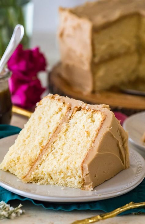 A soft and buttery CARAMEL CAKE cloaked with sweet caramel icing! This recipe uses the reverse creaming method for a plush, buttery crumb and includes a how-to video below the recipe! Caramel Cake Icing, Caramel Frosting Recipe, Carmel Cake, Southern Caramel Cake, Caramel Cake Recipe, Creaming Method, Caramel Icing, Cafe Bakery, Caramel Desserts