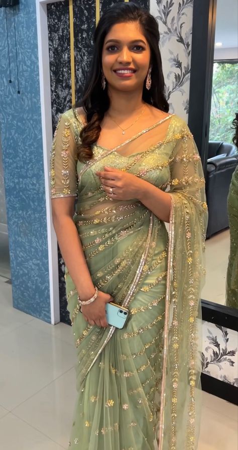 Hairstyle For Net Saree Look, Net Designer Saree Blouse Design, Net Sarees Party Wear Look, Net Sadi Blouses, Net Saree Bridal Look, Net Saare Blouse Design, Party Wear Saree Blouse Designs Latest, Design Sarees Party Wear, Blouse Designs For Netted Sarees