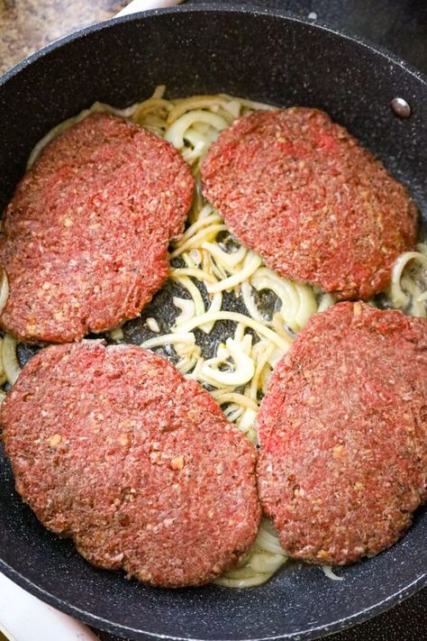 Beef Recipes Easy Dinners, Ground Beef Patties, Hamburger Steak Recipes, Hamburger Steak And Gravy, Top Dinner Recipes, Hamburger Dishes, Big Tasty, Chicken Honey, Salisbury Steak Recipes