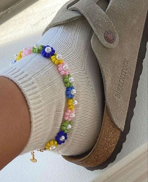 Dope Jewelry, Jewelry Inspo, Summer Aesthetic, Cute Jewelry, Summer Girls, Summer Vibes, Anklets, Chloe, Beaded Jewelry