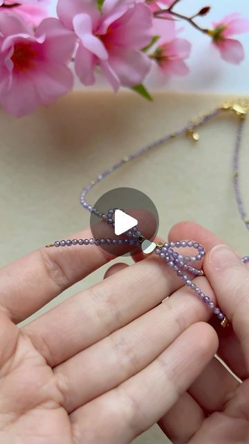 Bow Necklace Tutorial, Beaded Bow Tutorial, Diy Beaded Bow, Beaded Bow Bracelet, Beaded Bow Necklace Tutorial, Beaded Bow Necklace, Bow Necklace Beads, Beaded Necklace Tutorial, Bow Necklace