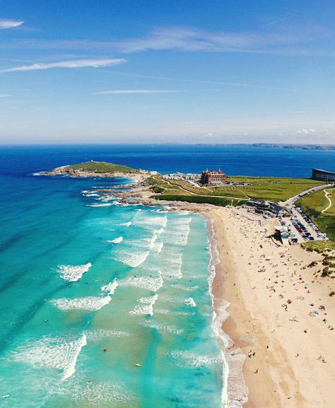 Beaches Aesthetic, Things To Do In Cornwall, Fistral Beach, History Aesthetic, Counties Of England, Cornwall Beaches, England Aesthetic, England Beaches, Newquay Cornwall