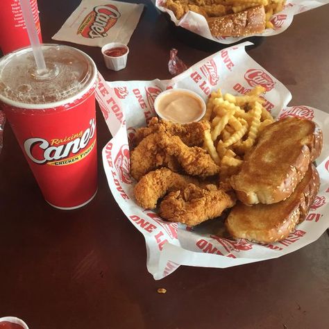 Rising Canes Chicken, Rasin Canes Food, Raisin Canes, Canes Food, Secret Sauce Recipe, Canes Sauce, Canes Chicken, Raising Canes, Juke Joints