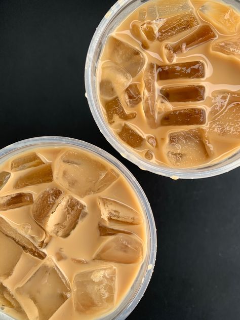 Drinks Photography Ideas, Coffee Shots, Iced Coffee Pictures, Iced Coffee Background, Ice Coffee Photography, Iced Coffee Photography, Coffee Cup, Iced Coffee Close Up, Aesthetic Iced Coffee Pictures