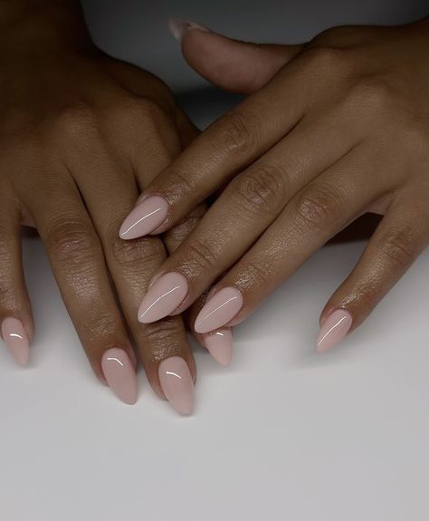 Light Nail Polish Colors, Classy Almond Nails, Light Nail Polish, Nail Polish Shades, Light Nail, Light Nails, The Zoe Report, Work Nails, Classy Acrylic Nails