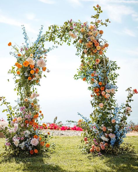 Wildflower Trellis Wedding, Pretty Wedding Flower Arrangements, Wild Flower Reception, Wedding Arch Flowers Wildflowers, Tree Decorating Ideas Outdoor Wedding, Floral Half Arch Wedding, Tangled Wedding Theme Color Schemes, Wood Arch With Flowers, Outdoor April Wedding