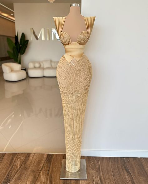 Elegant extremes in perfect harmony✨ #minnafashion #hautecouture #dresses | Instagram Minna Fashion, Black Mermaid Dress, Prom Dresses Long Mermaid, Dinner Dress Classy, Exquisite Gowns, Dress Suits For Men, Corset Dress Prom, Long Sleeve Prom, Glamour Dress