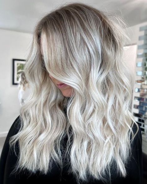 Blonde Summer Hair, Ash Blonde Hair Color Ideas, Ash Blonde Hair Dye, Ash Blonde Hair Color, Ash Blonde Hair Balayage, Light Ash Blonde Hair, Icy Blonde Balayage, Ashy Blonde Hair, Ice Blonde Hair