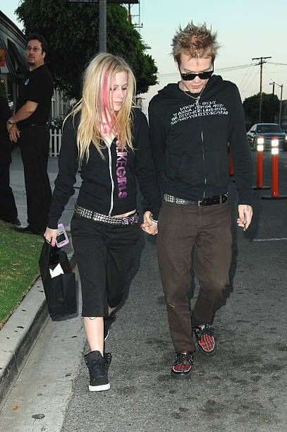 Avril Lavigne (2008) - August 16, 2008 #2008 #2000s Neon Punk Fashion, Emo Style 2000s, Avril Lavigne Outfits, 2008 Fashion, 2000s Punk, Avril Lavigne Style, The Maxx, 2000s Outfit, Outfits 2000s