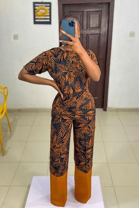 African Jumpsuit, Jumpsuit Styles, Ankara Trousers, Styles Ankara, Ankara Jumpsuit, African Print Jumpsuit, Stylish Naija, Fashion Traditional, African Print Dress Ankara