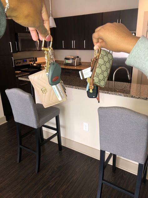 New Apartment Aesthetic Keys Black Couple, Bestie House Goals, 2024 Vision Board Aesthetic Apartment, Friends At Apartment, Apartment Keys Goals, Apartment Together Couple, Apartment With Girlfriend, New Apartment Aesthetic Keys Best Friend, Apartment Ideas With Best Friend