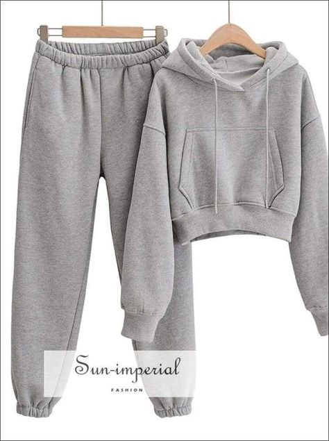 Cute Sweat Suits For Women, Hoodies Set Outfit, Grey Aesthetic Clothes, Hoodie Set Outfit Women, Sportif Outfit, Hoodie Sweatpants Outfit, Hoodies And Sweatpants Outfit, Sweatpants And Hoodie Outfit, Sweatpants Set Outfit