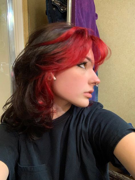 Short Dyed Hair, Short Grunge Hair, Red Hair Inspo, Hair Streaks, Dyed Hair Inspiration, Hair Inspiration Short, Hair Stylies, Alternative Hair, Dye My Hair