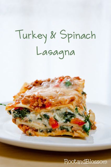 27 Comforting Lasagna Recipes That Are Anything but Traditional – SheKnows Turkey Spinach, Turkey Lasagna, Spinach Lasagna, Pasta Pizza, Meal Recipes, Lasagna Recipe, Authentic Italian, Food Prep, Classic Italian