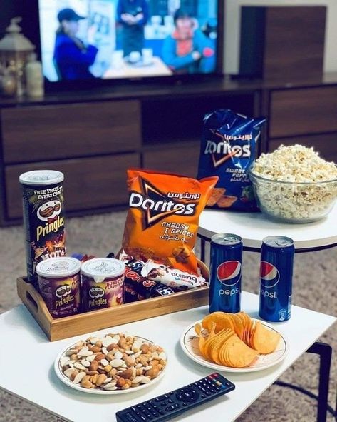 Movie Night Food, Catering Ideas Food, Night Food, Party Food Platters, Healthy Food Dishes, Food Displays, Night Snacks, Food Platters, Food Videos Cooking