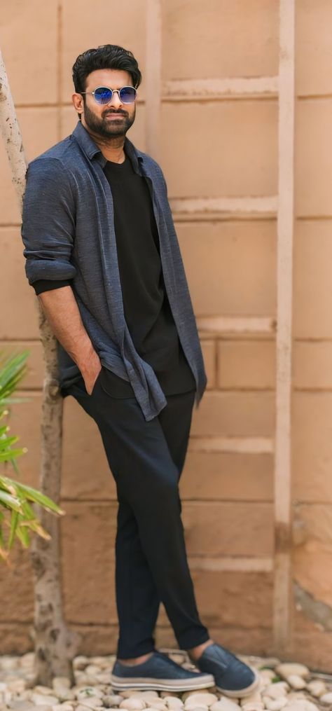 Darling Prabhas - actor - Saaho pre release event hd Hero Prabhas Photos Hd, Prabhas Photos New, Prabhas Wallpapers Hd Wallpaper, Rajasab Prabhas Pics, Darling Prabhas Hd Images, Saaho Prabhas Hd Photos, Bollywood Actor Picture, Prabhas Pics New Look, Prabhas New Look Photos