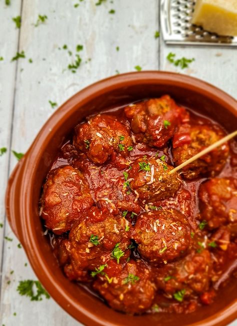 Albondigas is a Spanish word for meatballs. Even though the flavours are rich and complex, this recipe is easy to make. Albondigas Meatballs Recipe, Spanish Meatballs Tapas, Basque Recipes Dinners, Spanish Meat Recipes, Spanish Meatballs Recipe, Albondigas Recipe, Complex Recipes, Basque Recipes, Spanish Food Recipes