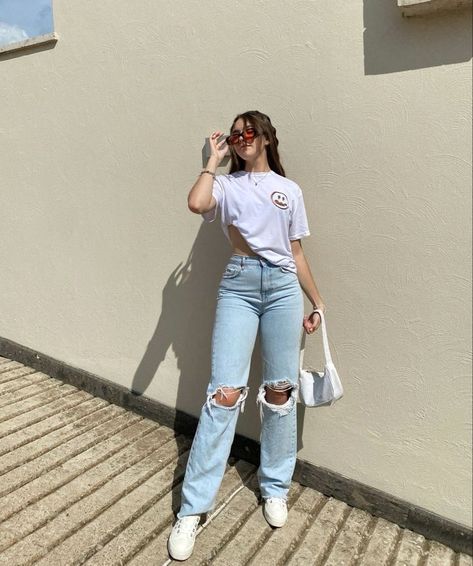 Baggy Jeans Ripped, Street Style Outfits Casual, Outfits Juvenil, Aesthetic Fits, Jeans Ripped, Love W, Casual Day Outfits, Amazing Fashion, Causual Outfits