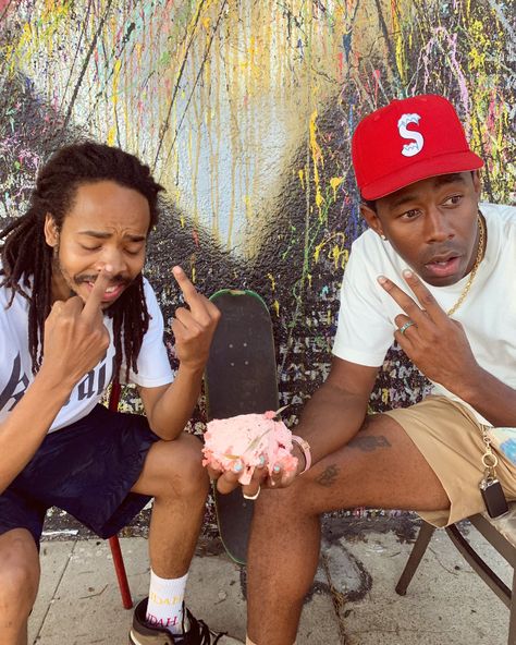 Tyler And Earl, Odd Future Wallpapers, Odd Future Wolf Gang, Tyler The Creator Wallpaper, Earl Sweatshirt, Odd Future, T Baby, Rap Aesthetic, Flower Boys