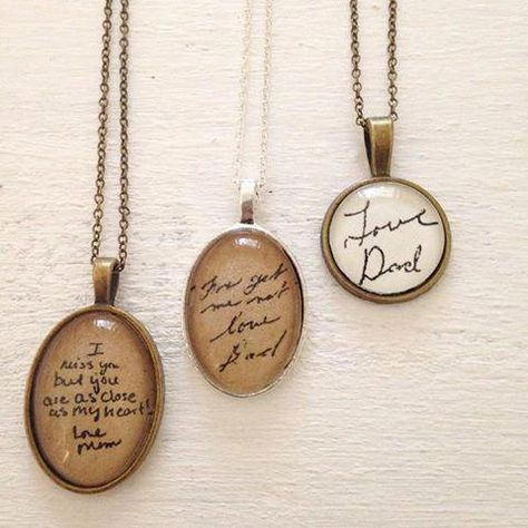 Memory Necklace, Handwriting Jewelry, Memory Crafts, Memorial Necklace, After Life, Memorial Gifts, Homemade Gifts, Creative Gifts, Resin Jewelry