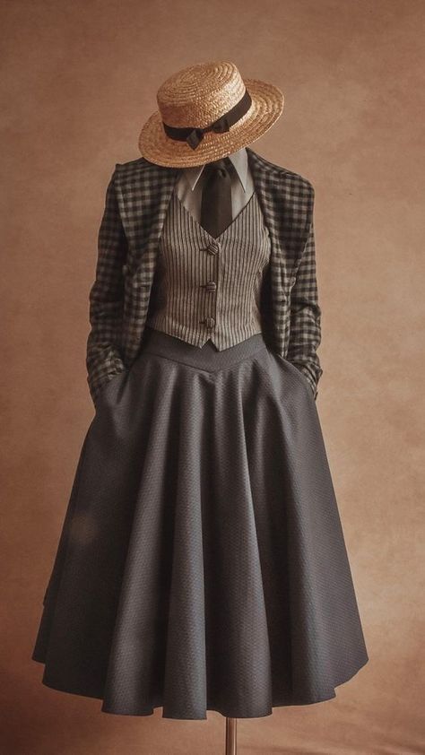 Academia Outfits, Academia Fashion, Old Fashion Dresses, Vintage Inspired Outfits, Moda Vintage, Look Vintage, Mode Vintage, Mode Inspiration, Looks Vintage