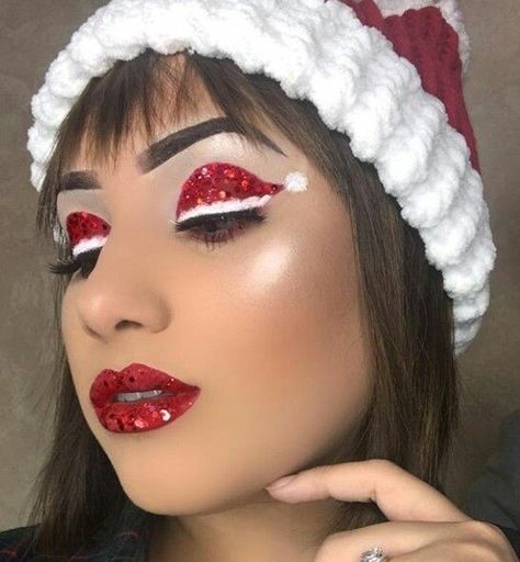 Easy Christmas Eyeshadow Looks, Christmas Makeup Looks Simple, Holiday Eye Makeup, Christmas Makeup Simple, Christmas Party Makeup, Xmas Makeup, Christmas Eyeshadow, Holiday Eye, Maquillage Yeux Cut Crease