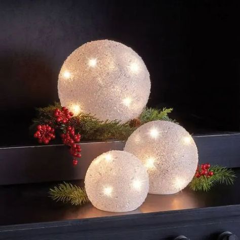 Winter holidays are a magical time, so get ready to embrace the winter wonderland spirit with these fantastic snowball-themed decor ideas! Snowballs decor can add a whimsical touch to your festive celebrations. Whether you're longing for snow inside your home or want to add a touch of frosty charm to your outdoor space, these snowball decor suggestions will surely inspire you. Indoor Snowball Fun: Create a playful atmosphere by crafting soft fabric snowballs for a spirited indoor snowbal... Snowball Candles, Indoor Snowballs, Snowball Ornament, Snowflake Cutouts, Winter Wonderland Theme, Traditional Ornaments, Snowflake Shape, White Balloons, Frame Wreath