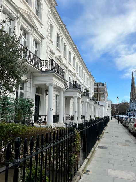 Chelsea Apartment London, London Chelsea Aesthetic, Central London Apartment, London Kensington Aesthetic, Kensington And Chelsea Aesthetic, South Kensington London Aesthetic, London Townhouse Aesthetic, London Rich Aesthetic, London Home Aesthetic