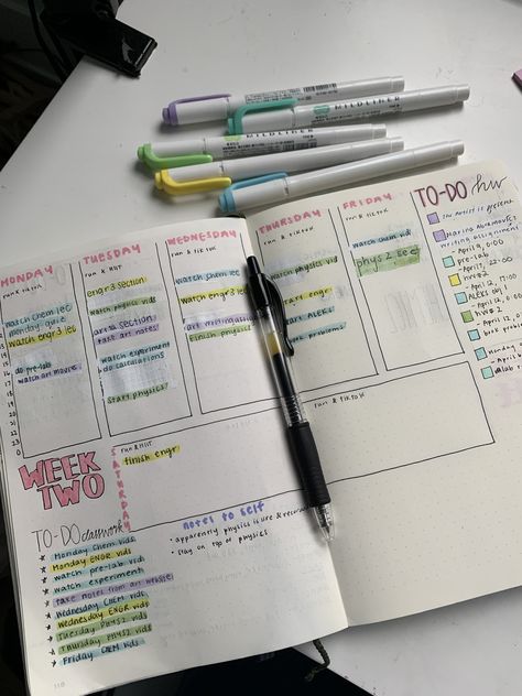 daily schedule i use to manage my time with online classes Full Schedule Aesthetic, Busy Schedule Aesthetic, Scheduling Aesthetic, Bujo School Schedule, Daily Schedule Aesthetic, Class Schedule Aesthetic, Bullet Journal Schedule, Schedule Aesthetic, Journal Schedule