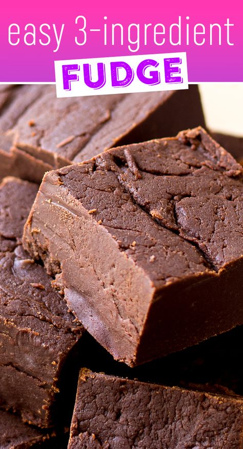 Easy 3 Ingredient Fudge Recipe - Make this easy 3-ingredient fudge by warming just a few simple ingredients in the microwave. This is one of my fave Pinterest dessert finds! Quick Fudge Recipe, 3 Ingredient Fudge, Chocolate Fudge Recipes Easy, 3 Ingredient Fudge Recipe, Desserts With Few Ingredients, Easy Chocolate Fudge, Homemade Fudge Recipes, Microwave Fudge, Coconut Dessert